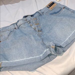 NWT Aeropostale Mom Shorts